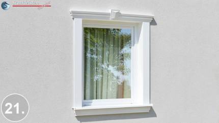 Schlichte Fensterumrahmung mit dem Fassadenprofil Ankara 108
